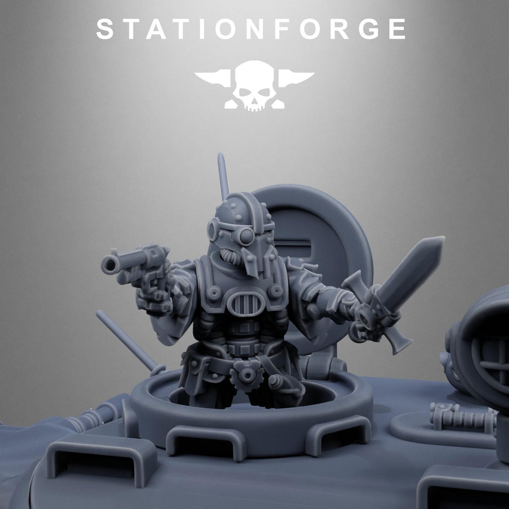 Tank Commanders - figures only, no hatches